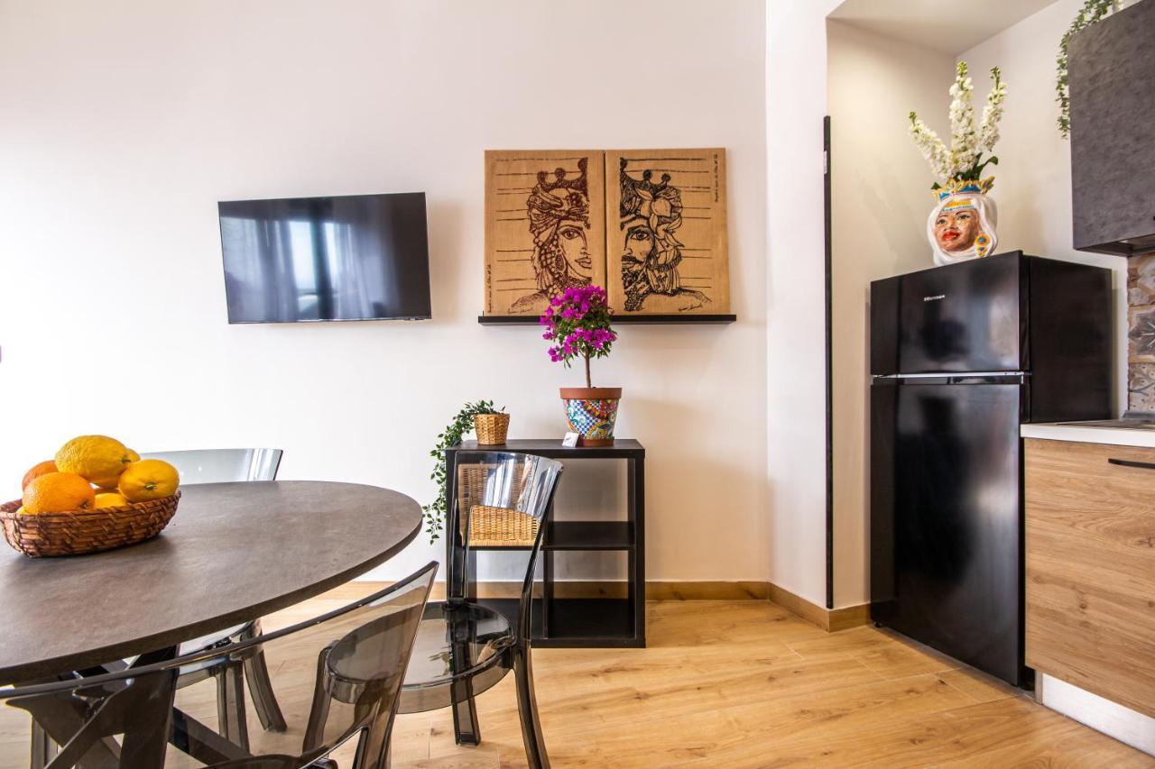 Casa Leonida Apartment ตาออร์มินา ภายนอก รูปภาพ